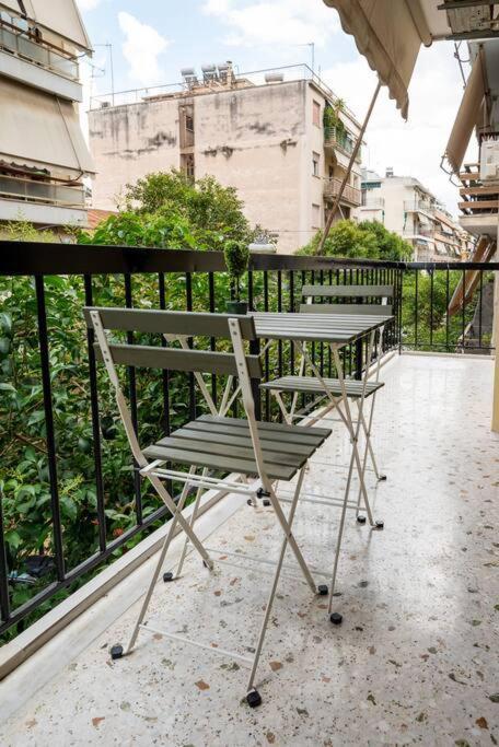 The Athenian Hideaway 2- Bedroom Apartment In Thiseio Екстер'єр фото