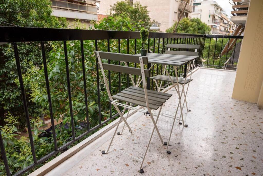 The Athenian Hideaway 2- Bedroom Apartment In Thiseio Екстер'єр фото
